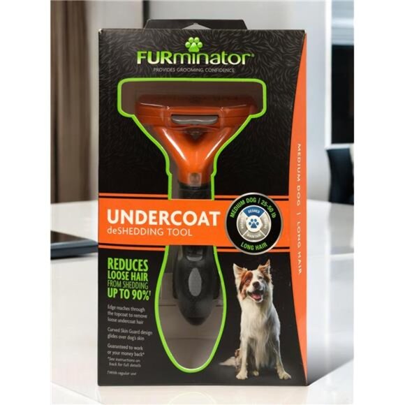 FURminator Undercoat deSHEDDING Tool for Medium Dogs (25-50 lb) ShortHair - Picture 3 of 10